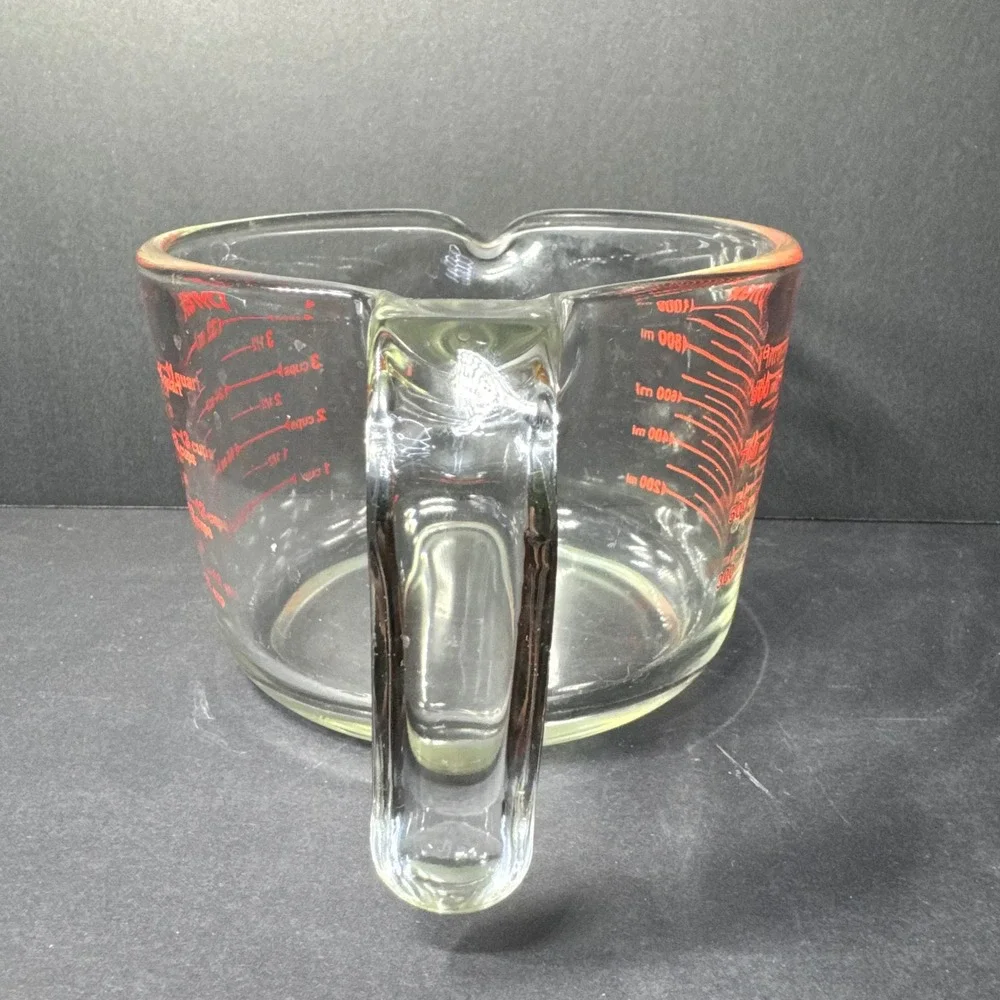 Pyrex cup liter